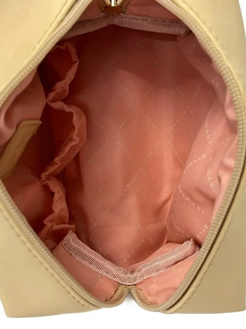 BVLGARI PARFUMS Beige Synthetic Leather Pouch